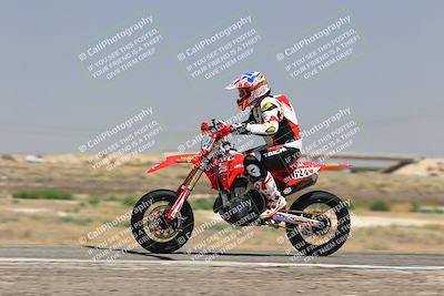 media/Aug-03-2025-TrackDaz (Sun) [[bf4a71acf9]]/B Group/1220pm (Wheelie Bump)/